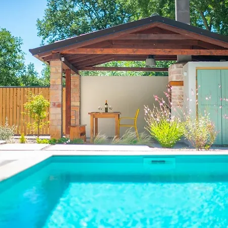 Casa Peronospora By Kompas * Čepljani